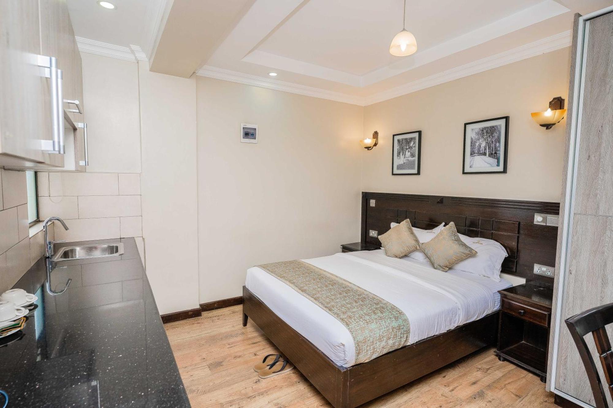 Hemak Suites Hotel Nairobi Buitenkant foto