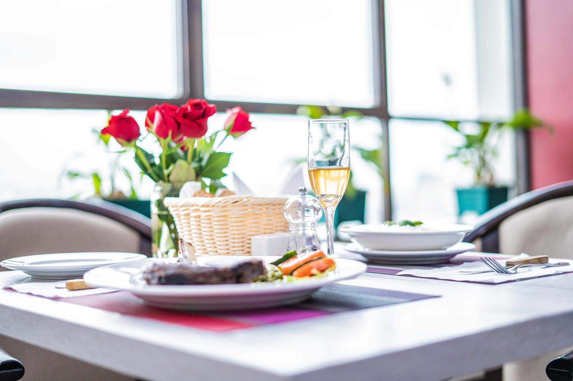 Hemak Suites Hotel Nairobi Buitenkant foto
