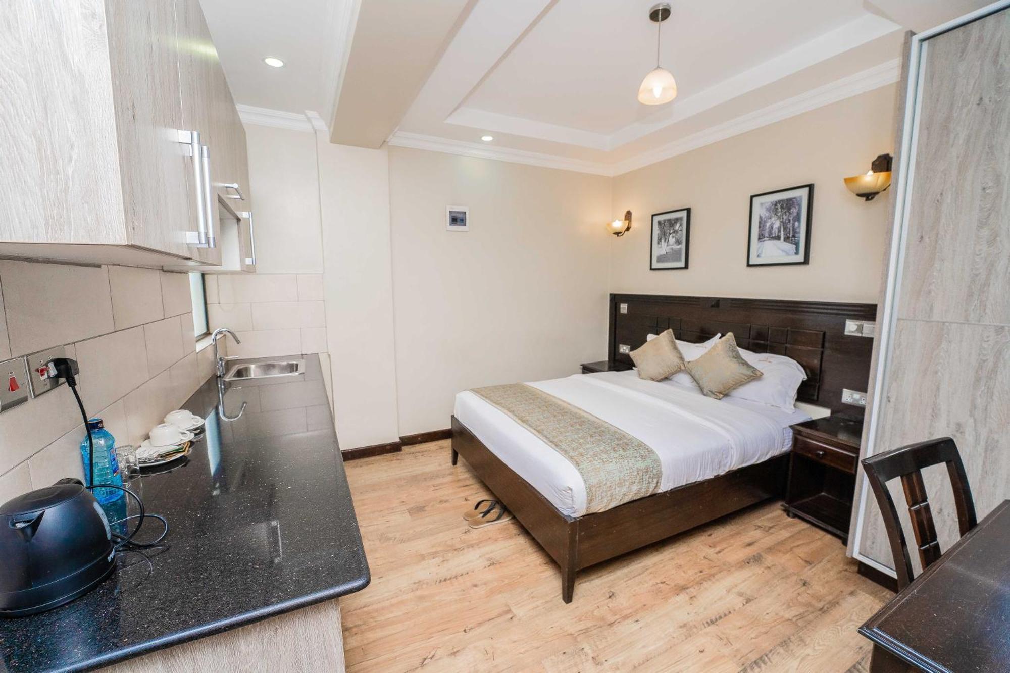 Hemak Suites Hotel Nairobi Buitenkant foto
