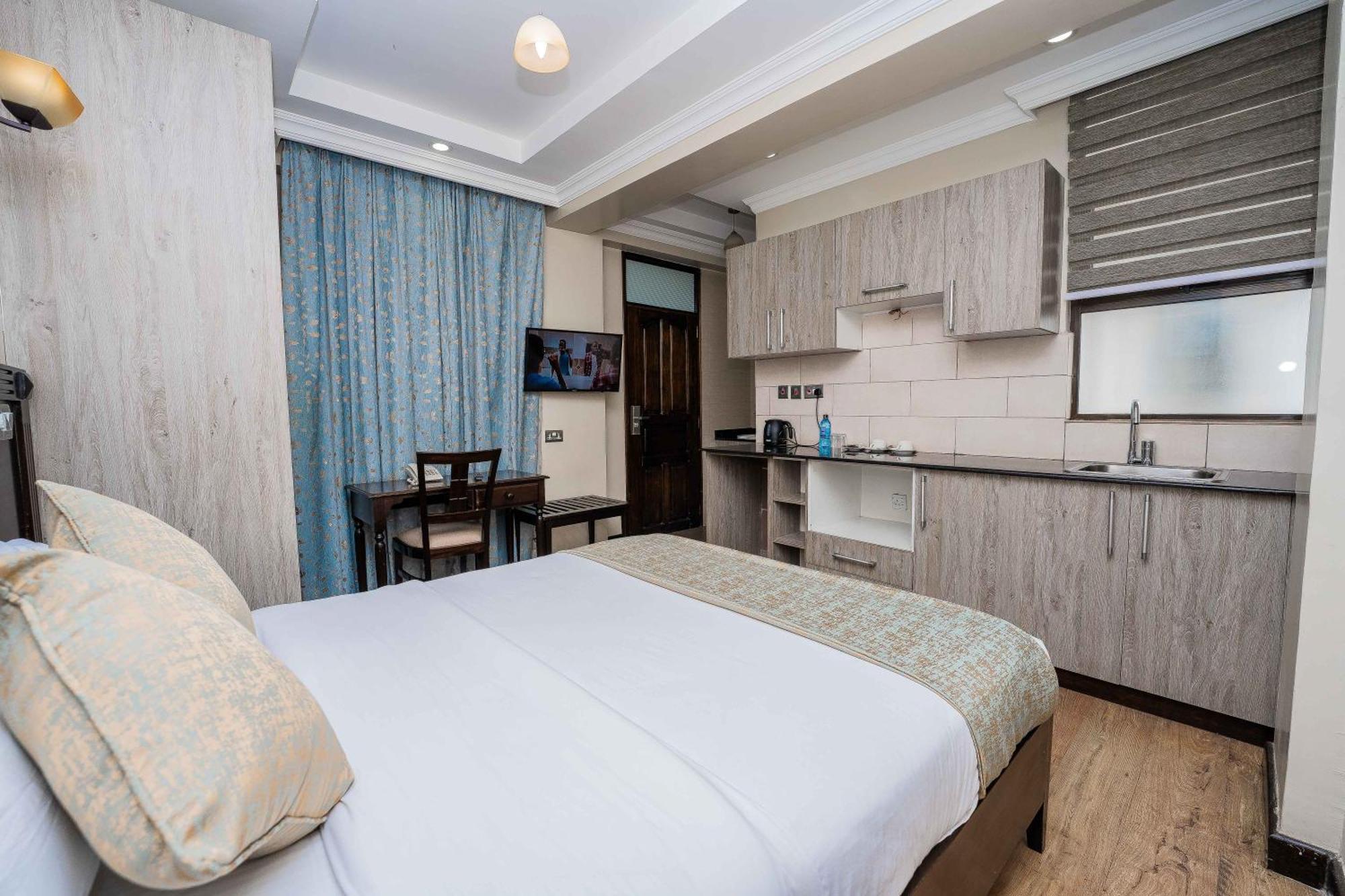 Hemak Suites Hotel Nairobi Buitenkant foto