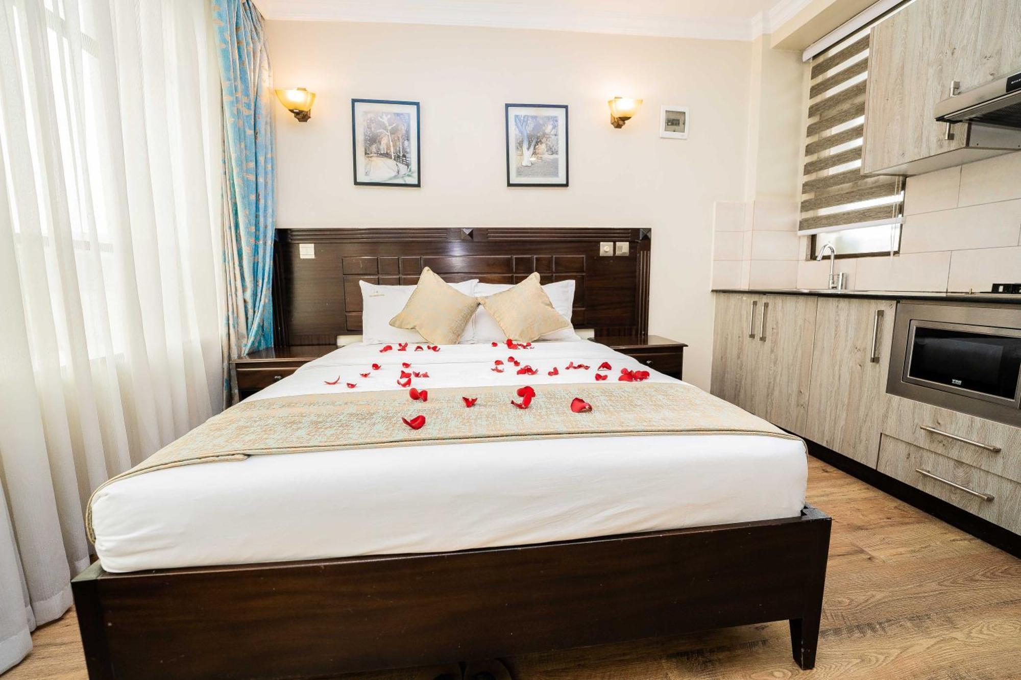 Hemak Suites Hotel Nairobi Buitenkant foto