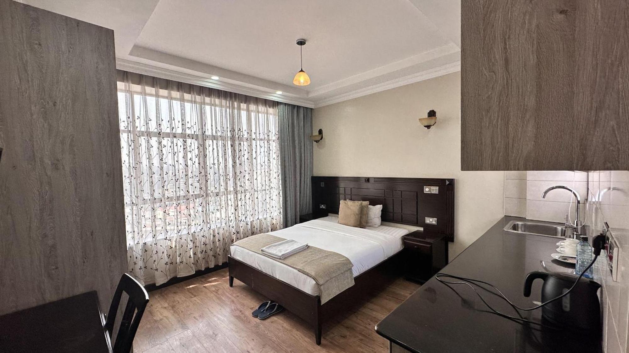 Hemak Suites Hotel Nairobi Buitenkant foto