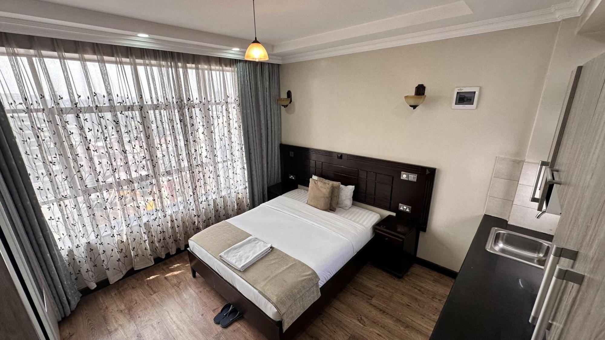 Hemak Suites Hotel Nairobi Buitenkant foto