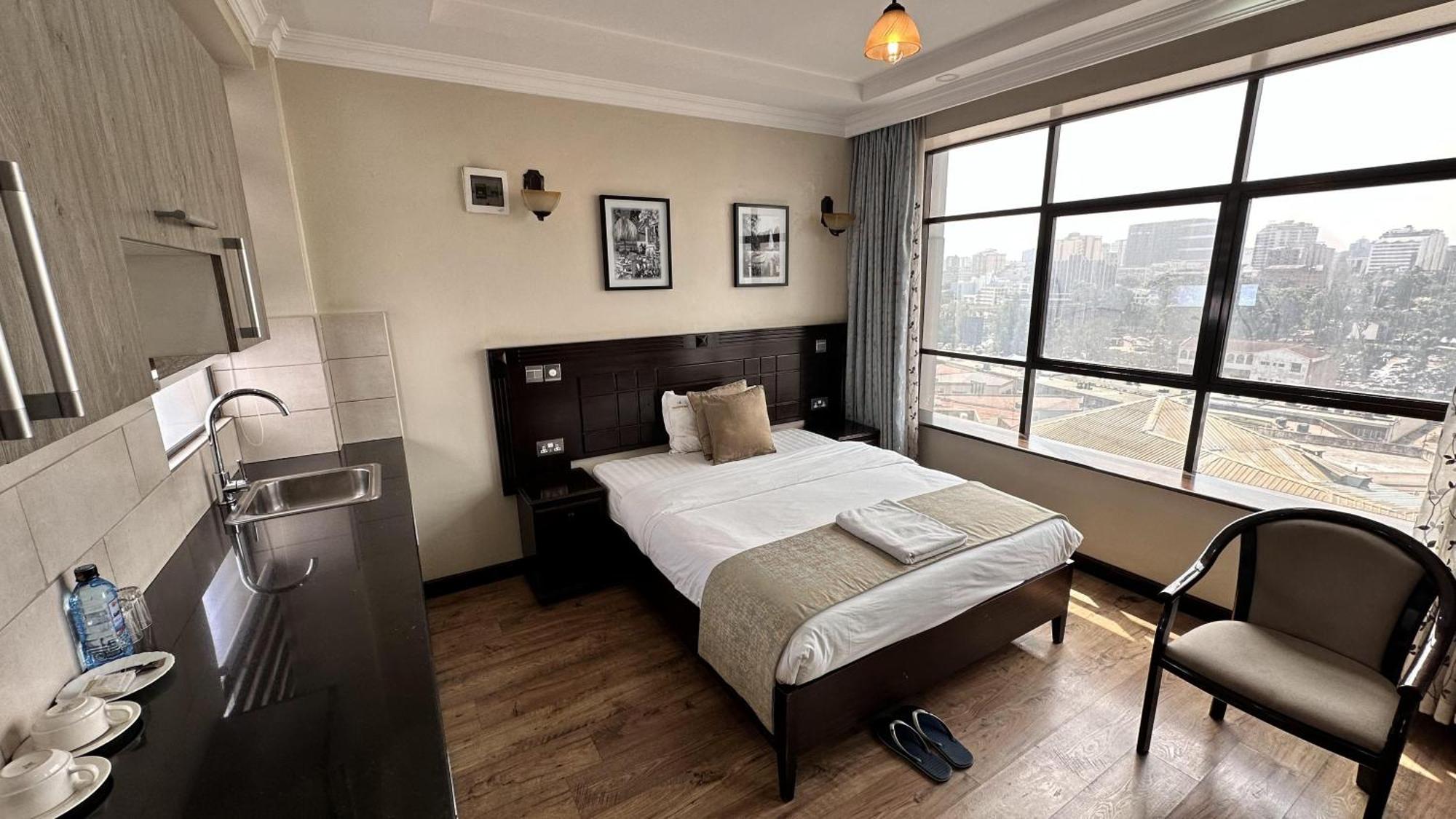 Hemak Suites Hotel Nairobi Buitenkant foto